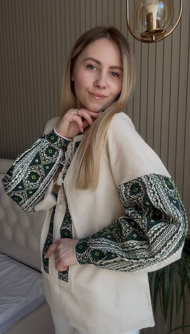 Жіноча вишиванка Гуцульська
